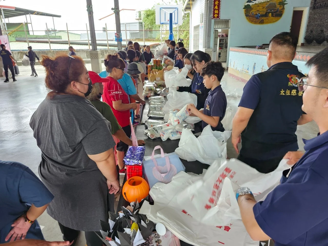 573001772 32995295803394846 1956042657681828393 N